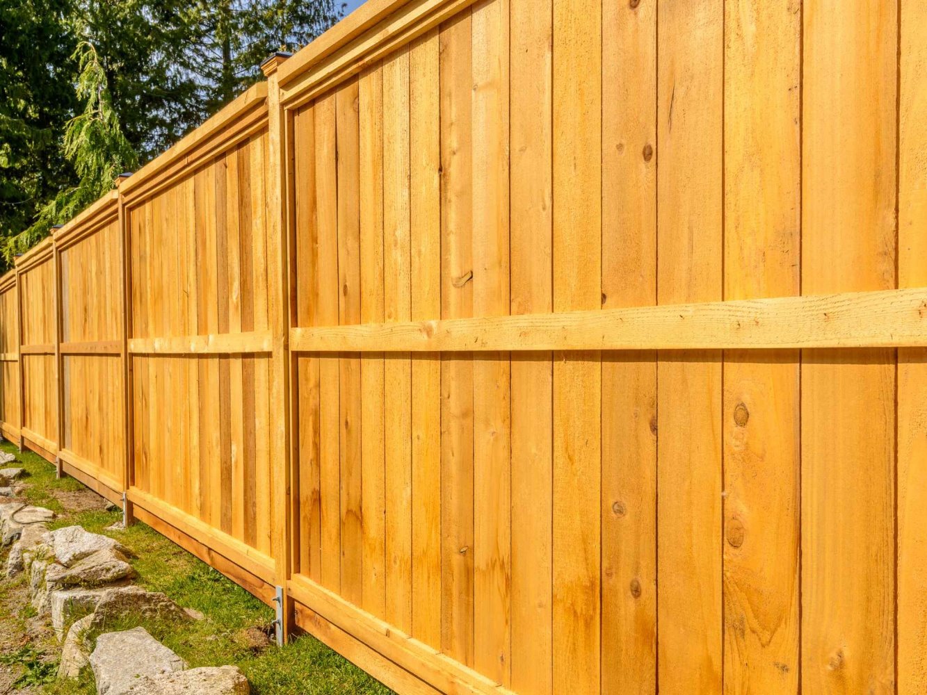 Fairgrove MO cap and trim style wood fence
