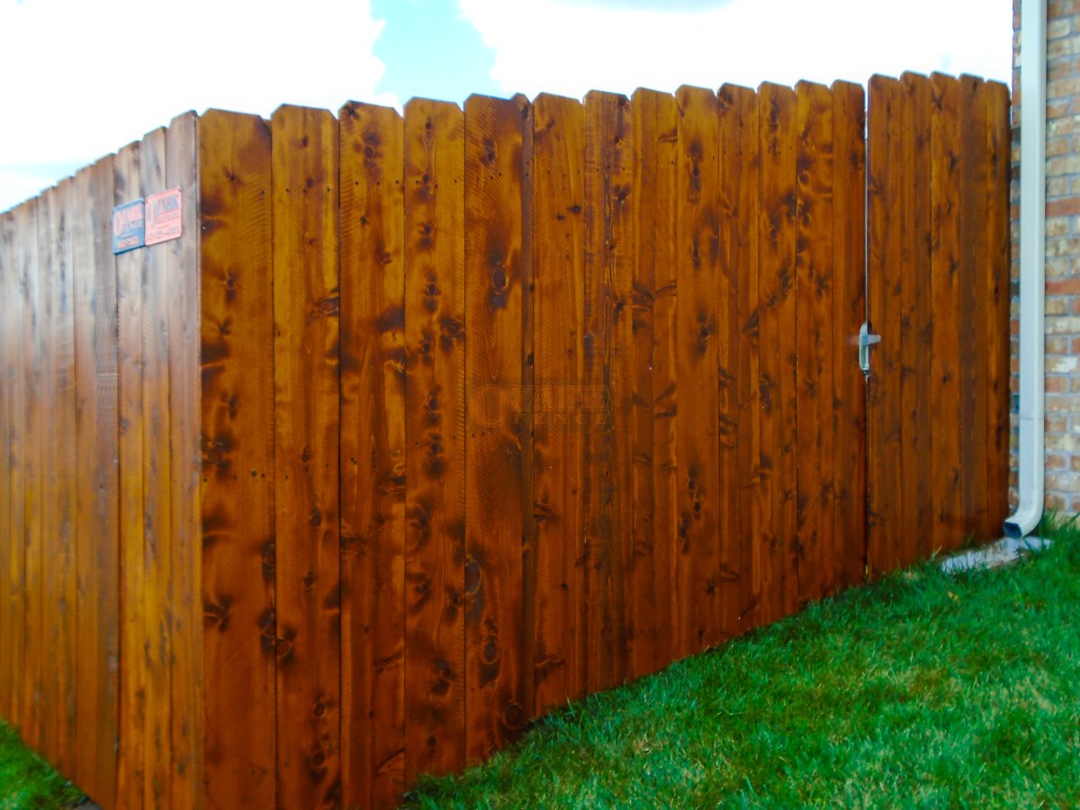 wood fence Ozark Missouri