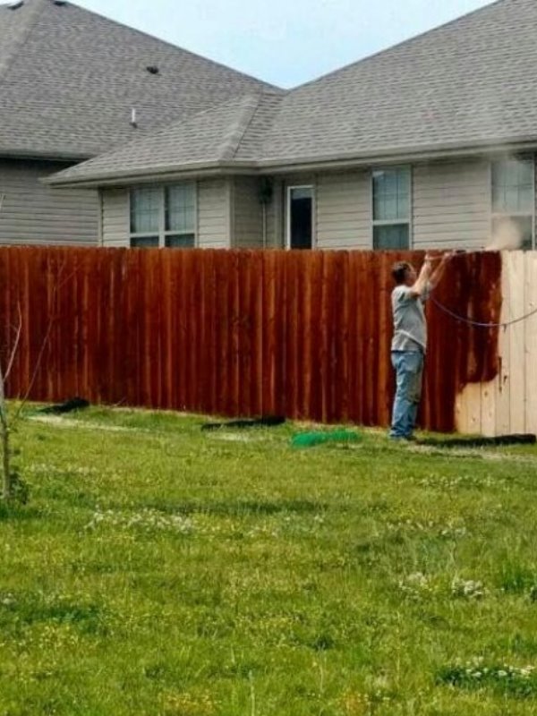 Wood Fence Stain- Springfield Missouri